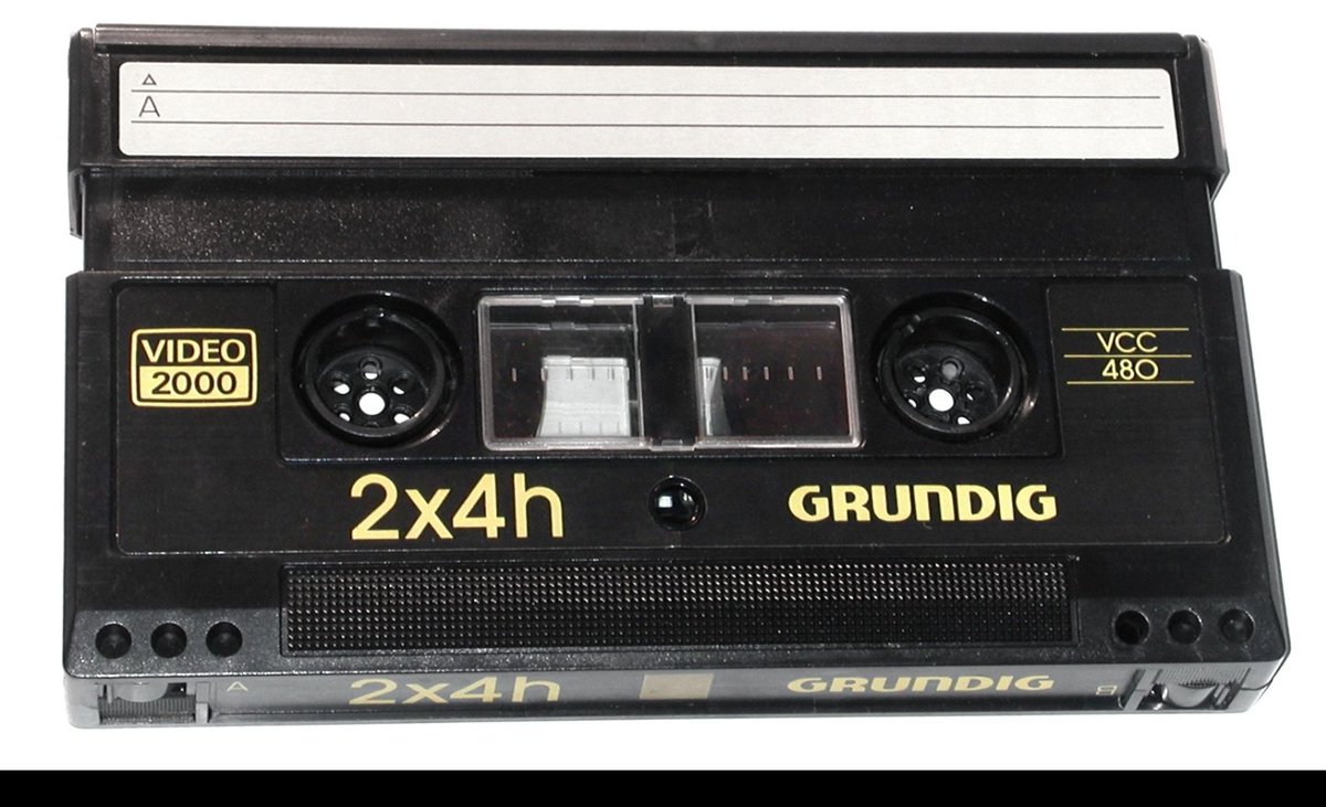 all_about_80s's tweet photo. @1980sRewind Video2000 system lost the battle. Was a great system developed in Europe by Philips. You could tape on both sides, each 4 hours. https://t.co/JQeUfW4CxN