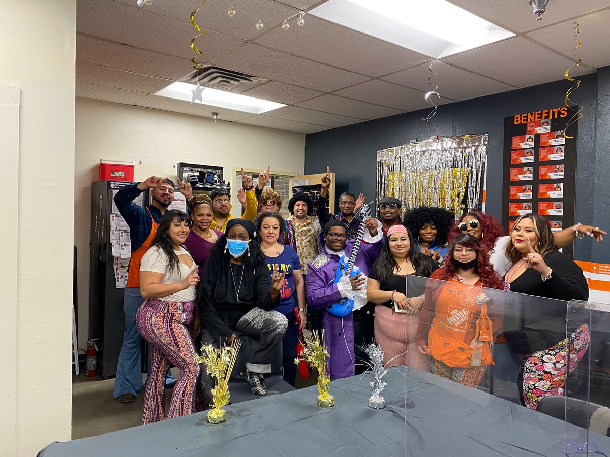 Congratulations 🎉 again to Team 6509 for a Successful Finish in 2021. Extremely proud of ALL associates who supported and contribute to the success and thank you to ALL the associates who brought their 70s game today!!! Outstanding!! 👏🏻👏🏻👏🏻