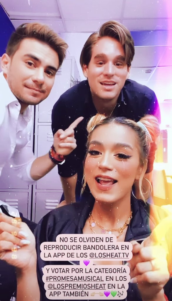 marprivvvvv's tweet photo. Mi trío fav 😏❤️
PD: Hagan caso, y vayan a reproducir Bandolera y a votar por Andre 💜 
#TeamAndreina #TeamAndrevone #TeamAndrelipe https://t.co/6cfNoPfgPg