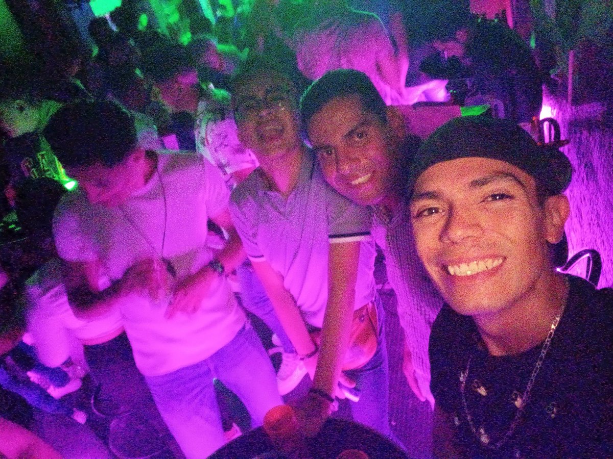Siervodecama's tweet photo. En compañía de @DiegoHe70319420 https://t.co/bwbGUQZbzz