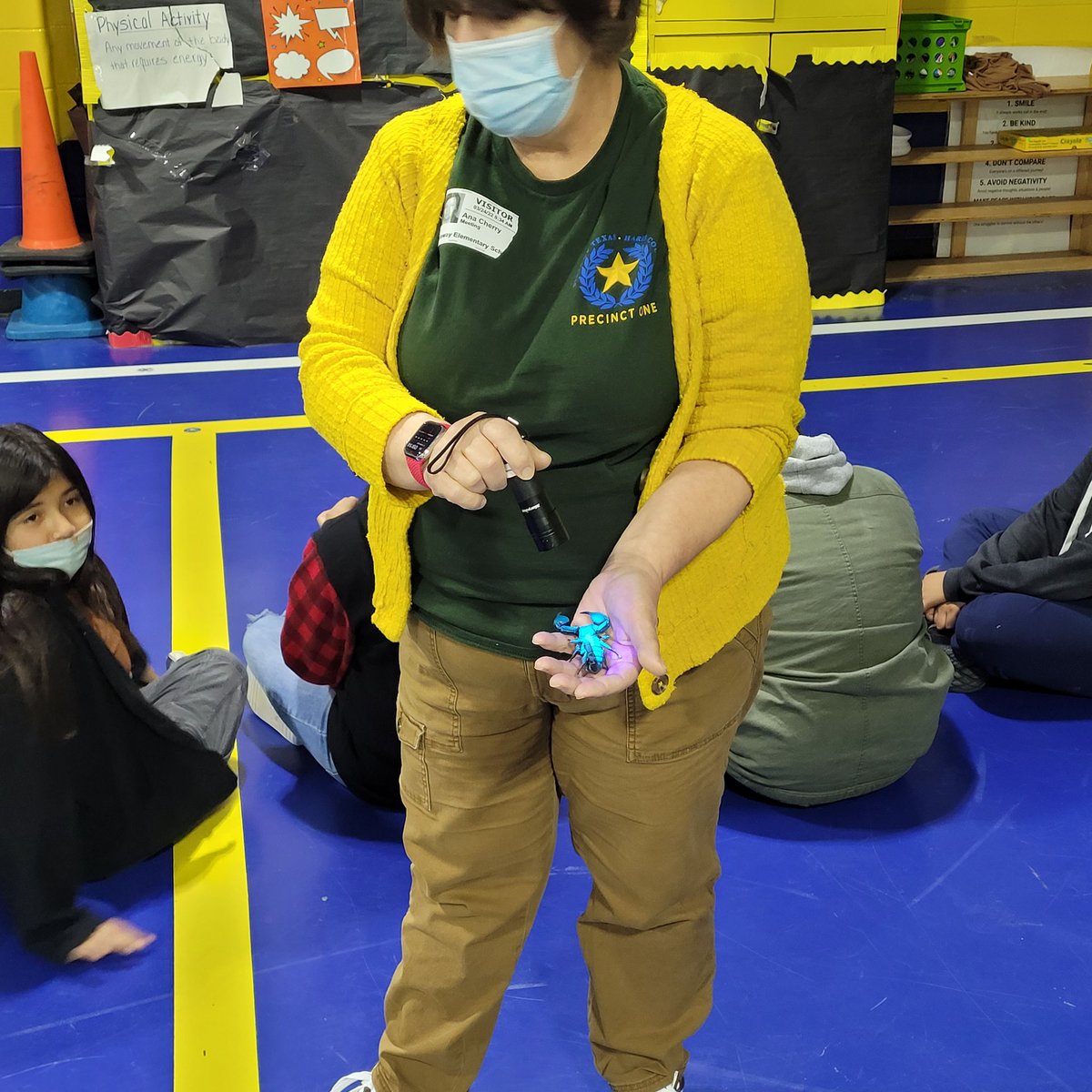 CarawayES_AISD's tweet photo. Day 3 with our Naturalist, Ms. Ana reviewing Science terms to prep our 5th grade kiddos for #ScienceSTAAR @DrCrystalWatson #ThePowerofTeamOne π https://t.co/OyRW0k6GI2