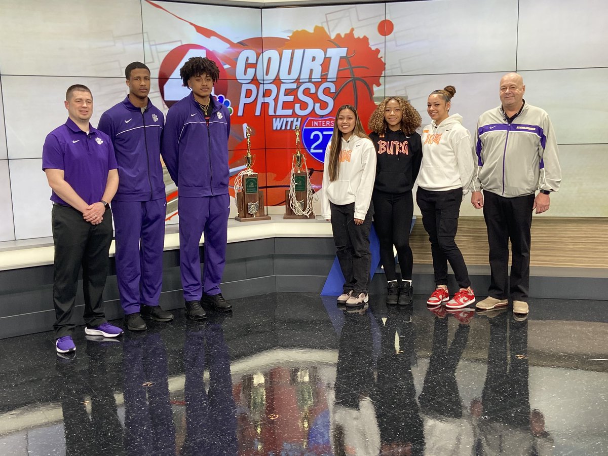 ZachFleer270's tweet photo. Make sure to watch 4 Court Press with @270Hoops tonight for an exclusive State Champions segment with @ReynoldsburgGBB and @PCTigersHoops 🔥🏆 https://t.co/AxO7pujjJA