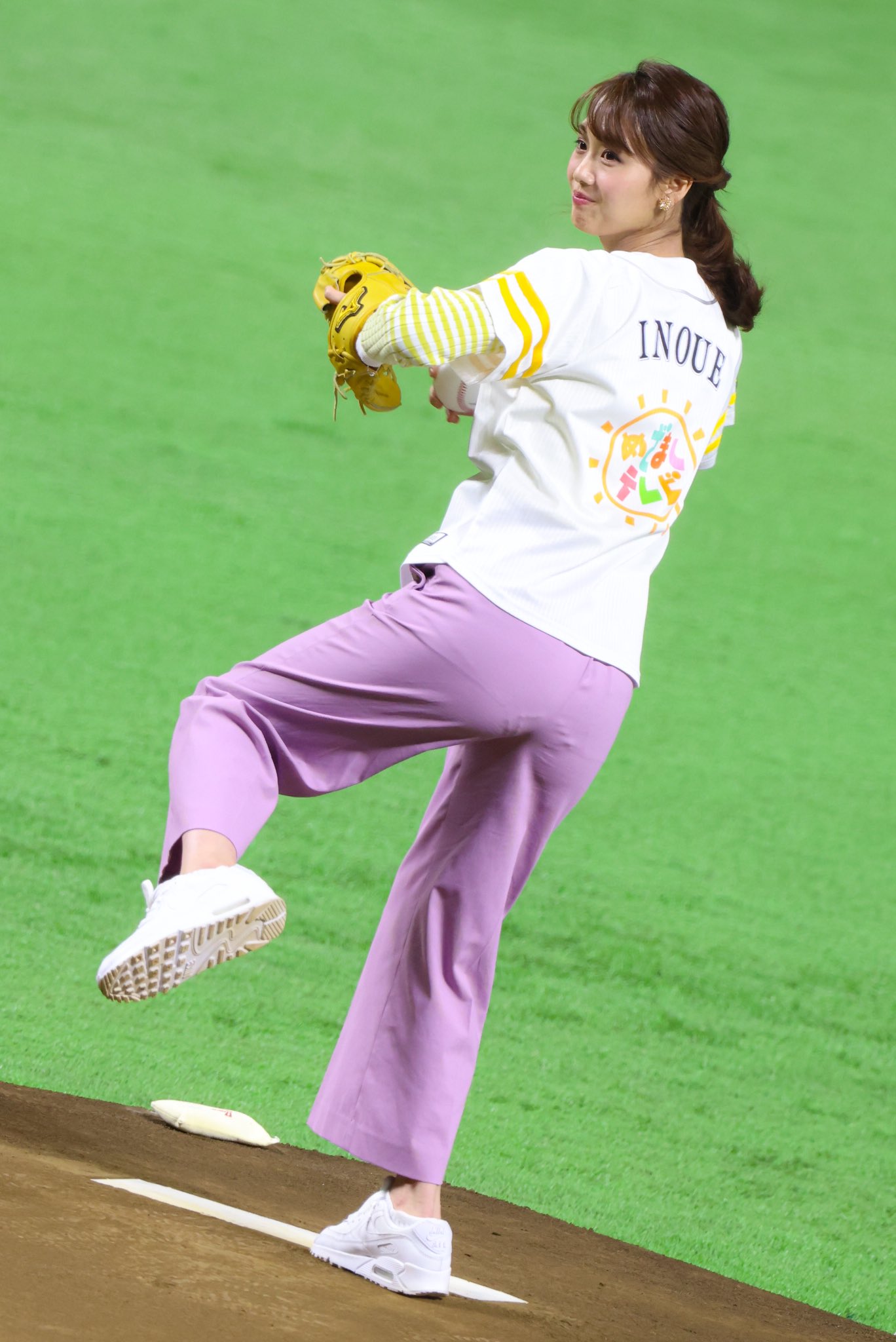 なのはな ホークス始球式 女子アナは正義です 井上清華 T Co Tkzavuv8w7 Twitter