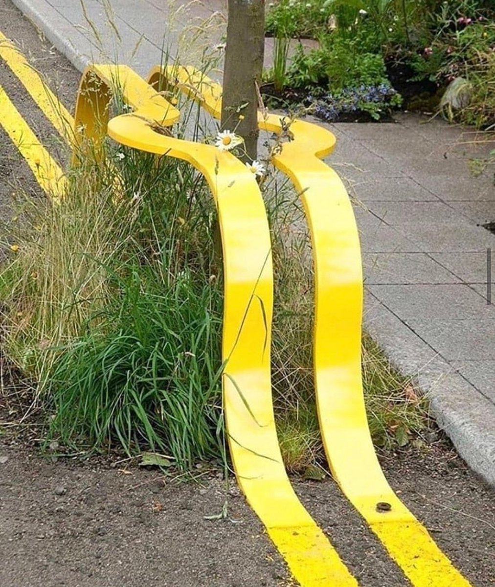 CoCreCo's tweet photo. Coexistence is just another art 👥🎨🌾🎶✨   

🎨: DoubleYellow street furniture installation by @willsanddydesign for the @edible_bus_stop initiative https://t.co/dQEYBtsNpq