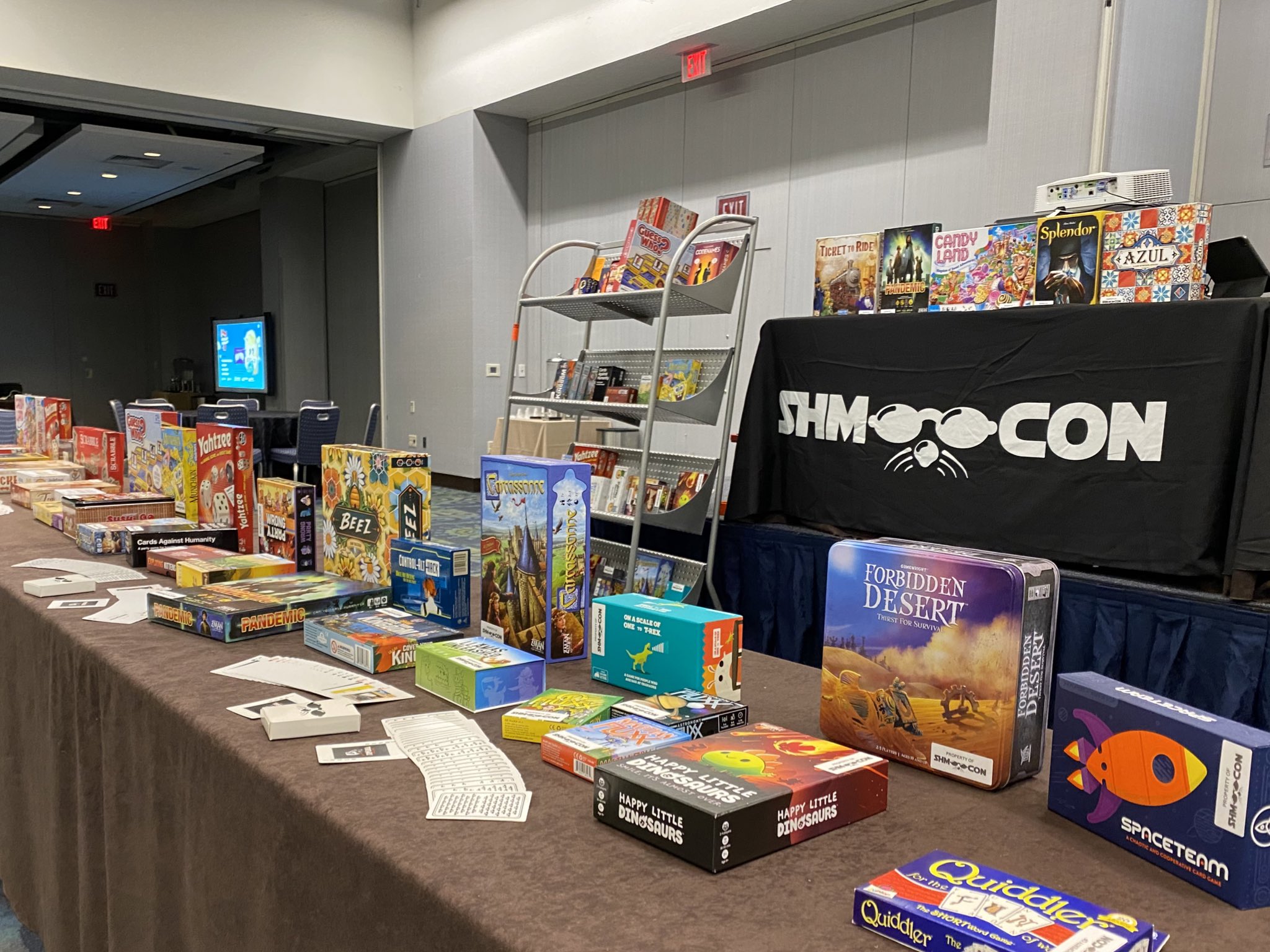 ShmooCon (shmoocon) / Twitter