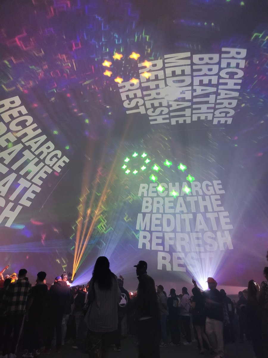 #WeatherFest was a first in a lifetime experience for me. Stepped into a different world for a night. Bravo @WeatheReportNFT <a href="/zachgoeshard/">ZachGoesHard</a>! 🔥🔥💥💥❤