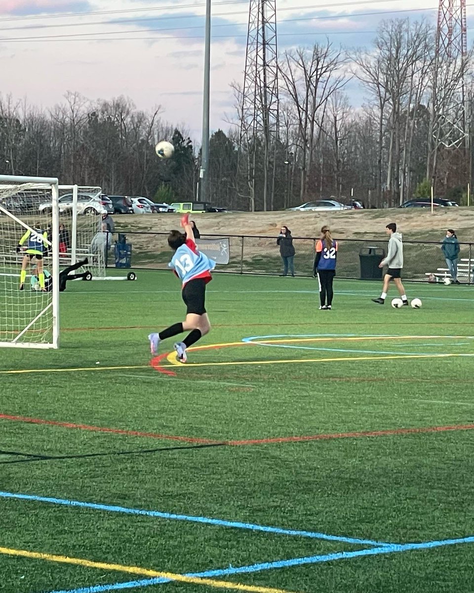 lizfeeney12's tweet photo. Starting off the weekend in Virginia with a great goalie ID session at Jefferson Cup! @jeffersoncup @OwnTheGoal @ImCollegeSoccer @ScorpionsSoccer @TaborSoc  @gkscorpions https://t.co/y8GbtyGYF4