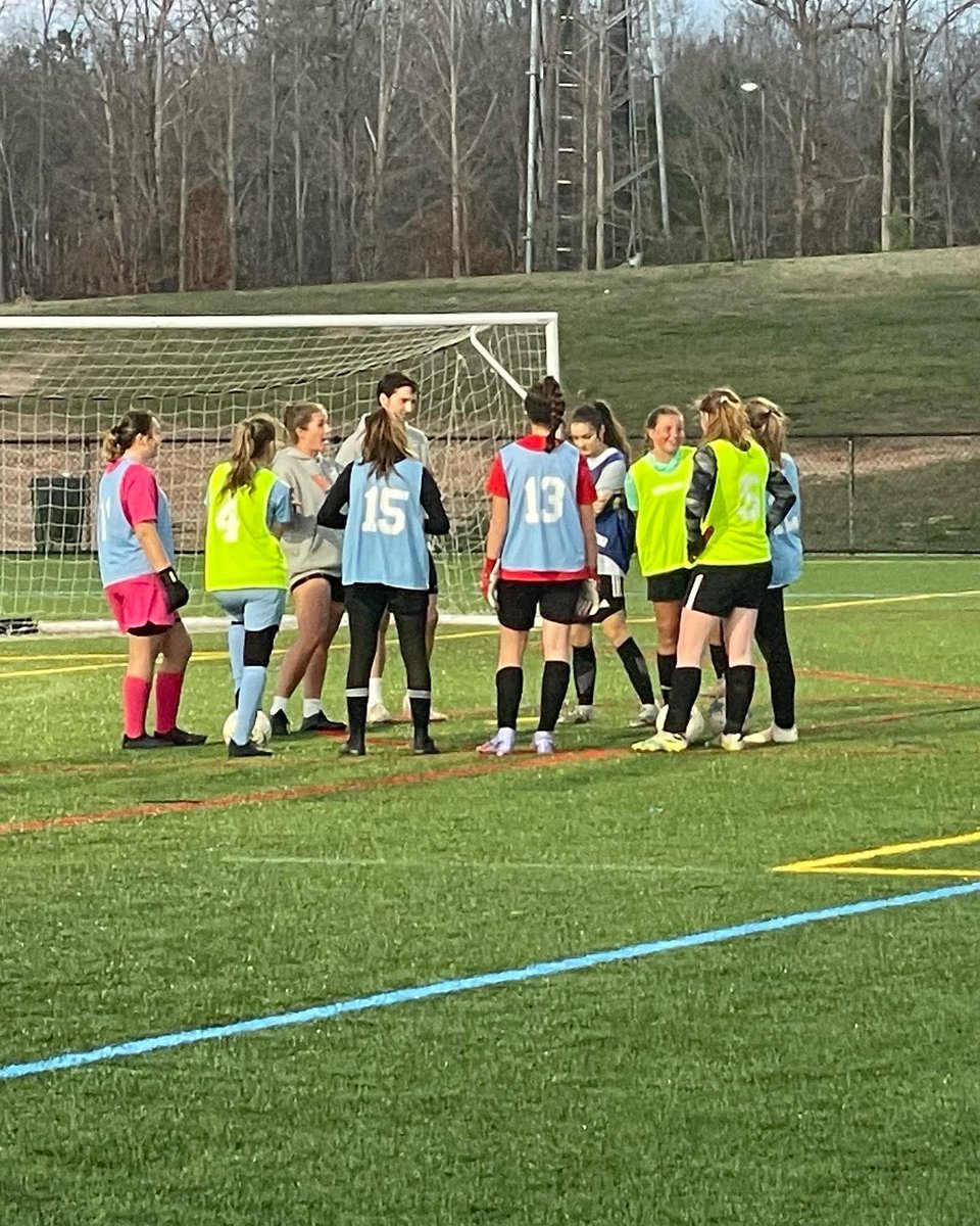 Starting off the weekend in Virginia with a great goalie ID session at Jefferson Cup! <a href="/jeffersoncup/">Jefferson Cup</a> <a href="/OwnTheGoal/">Own The Goal</a> <a href="/ImCollegeSoccer/">College Soccer Truth ™</a> <a href="/ScorpionsSoccer/">Scorpions Soccer Club</a> <a href="/TaborSoc/">Tabor Academy Girls Varsity Soccer</a>  <a href="/gkscorpions/">Scorpions SC Goalkeeping</a>