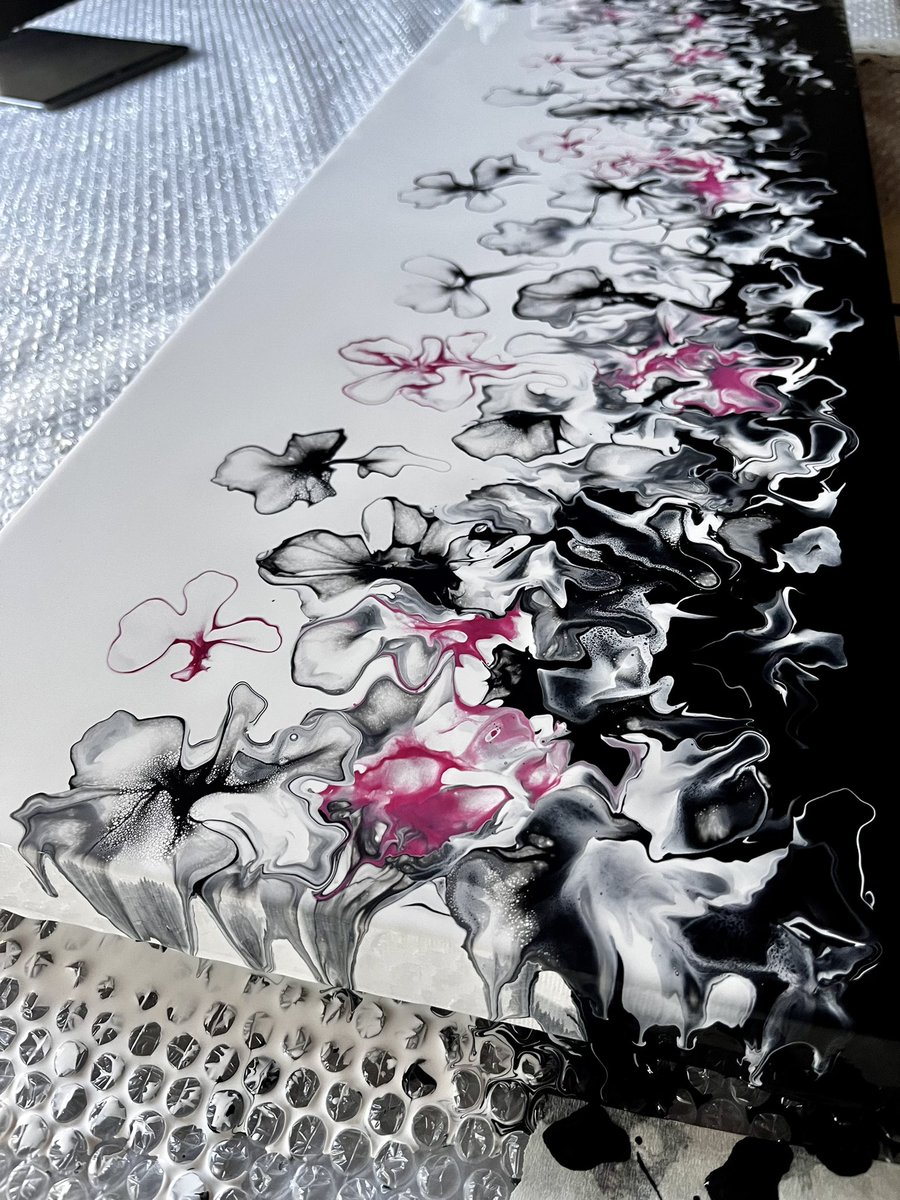 Latest painting, only three colours, Black,White and Pearl Hot Pink on a 32x12 inch canvas with a deep edge #art #ArtistOnTwitter #artist #artgallery #fluid #fluidart #fluidartist #pouring #pouringart #modern #modernartist #colour