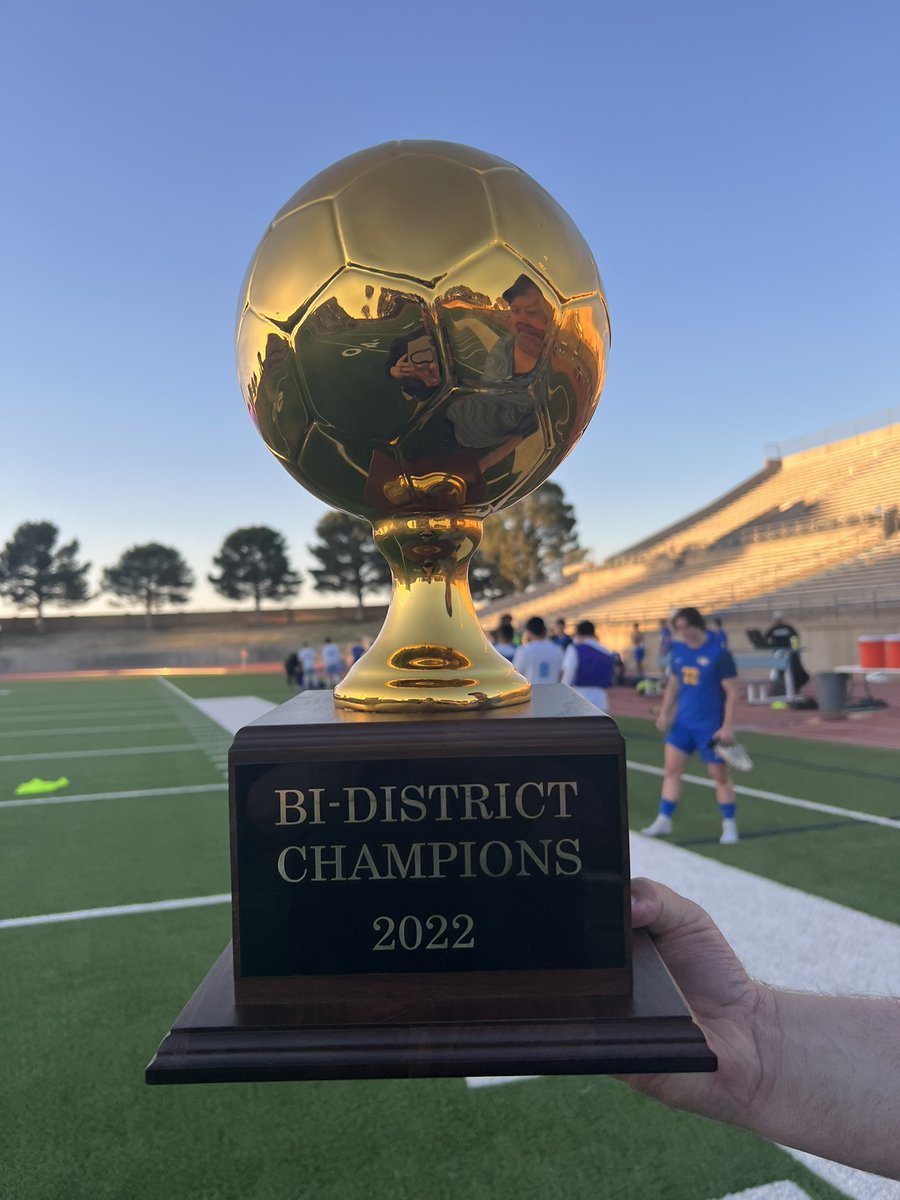 Coach_E_Cano's tweet photo. What a Game!!! Never quit. Great job boys and coaches @SHSCarpeDiem @Socorro_HS  @Fchavezeptimes score 1-1. Won in PKs 3-1 https://t.co/HTbdkwf1RS