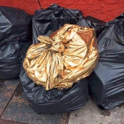 cryptokr3in's tweet photo. #NewProfilePic @garbagefriends When u are garbage but still think u are better than everyone else 🤮 https://t.co/QVY5AUp6XE