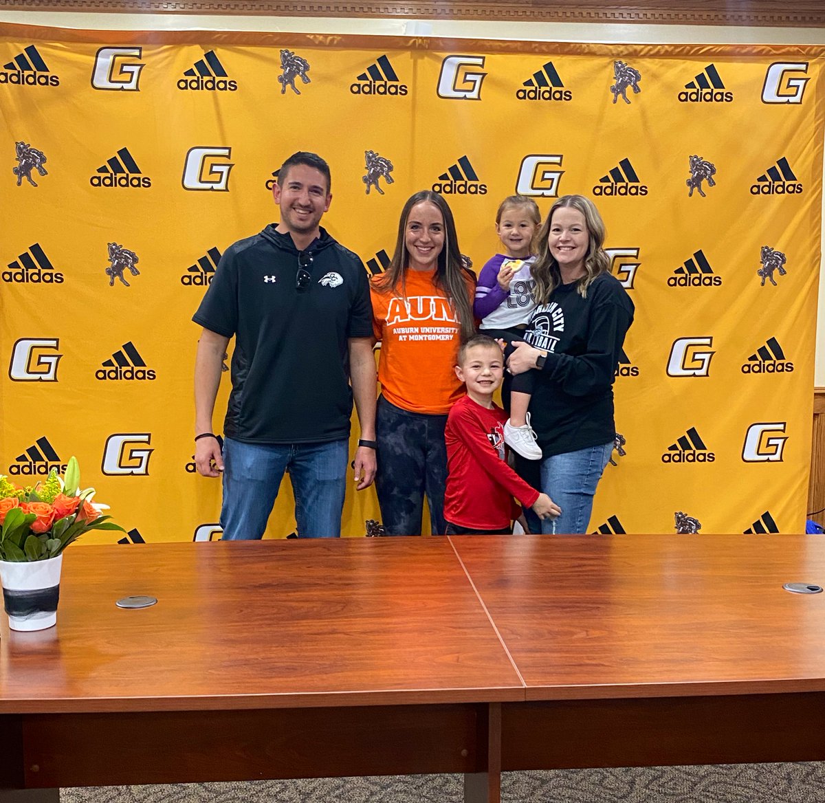 Congratulations to former Buffalo <a href="/allimeng/">Al</a> on her decision to continue her academic and volleyball career with <a href="/AUMWarhawksVB/">🏐 AUM Volleyball</a> in Alabama. Best of luck on your next adventure, Al. We are proud of you! 

🦬🏐 #ForeverABuffalo