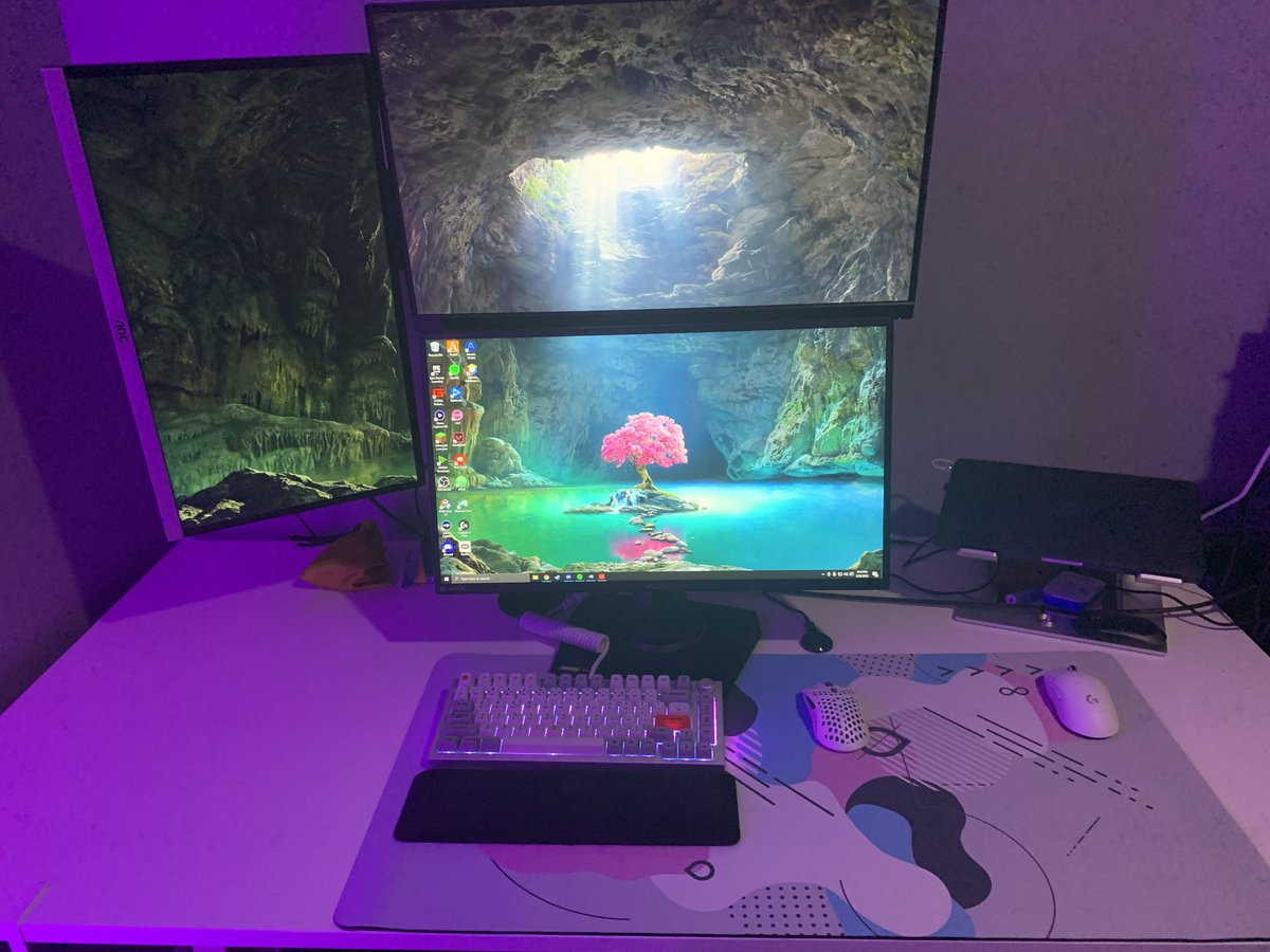Times101_'s tweet photo. Liking the new mousepad😁@locusdotgg
lmk when you guys are making bigger ones lol https://t.co/7s5DymjanV