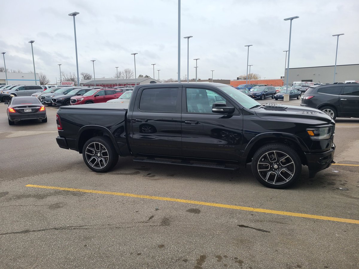 x_WolfMan_41's tweet photo. New Ride. Reward for my promo. Let's go!!!!
#Laramie #NightPackage https://t.co/dgQallsNGo