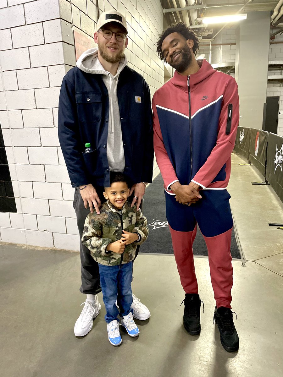 Braven 🦁 Boyd (@bravenboyd) on Twitter photo Just know I got goons dat do whatever I say😎..and they got game!! You run a foul to <a href="/Tre3Jones/">Tre Jones</a> <a href="/JockLandale/">☀️</a> & <a href="/KBD_33/">Keita Bates-Diop</a> you’ve ran a foul to me. Gang🤞🏽
<a href="/spurs/">San Antonio Spurs</a> <a href="/NBA/">NBA</a> <a href="/Nike/">Nike</a> Just know I got goons dat do whatever I say😎..and they got game!! You run a foul to <a href="/Tre3Jones/">Tre Jones</a> <a href="/JockLandale/">☀️</a> & <a href="/KBD_33/">Keita Bates-Diop</a> you’ve ran a foul to me. Gang🤞🏽
<a href="/spurs/">San Antonio Spurs</a> <a href="/NBA/">NBA</a> <a href="/Nike/">Nike</a>