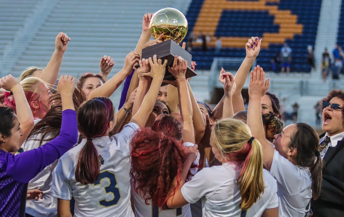 Solid win over Weatherford to advance to #Round2 !  Way to go, Indians! <a href="/KISDAthletics/">Keller ISD Athletics</a> <a href="/dfwvarsity/">dfw varsity</a> <a href="/Gosset41/">Brian Gosset</a> @LethalSoccer <a href="/tascosoccer/">TASCO</a>