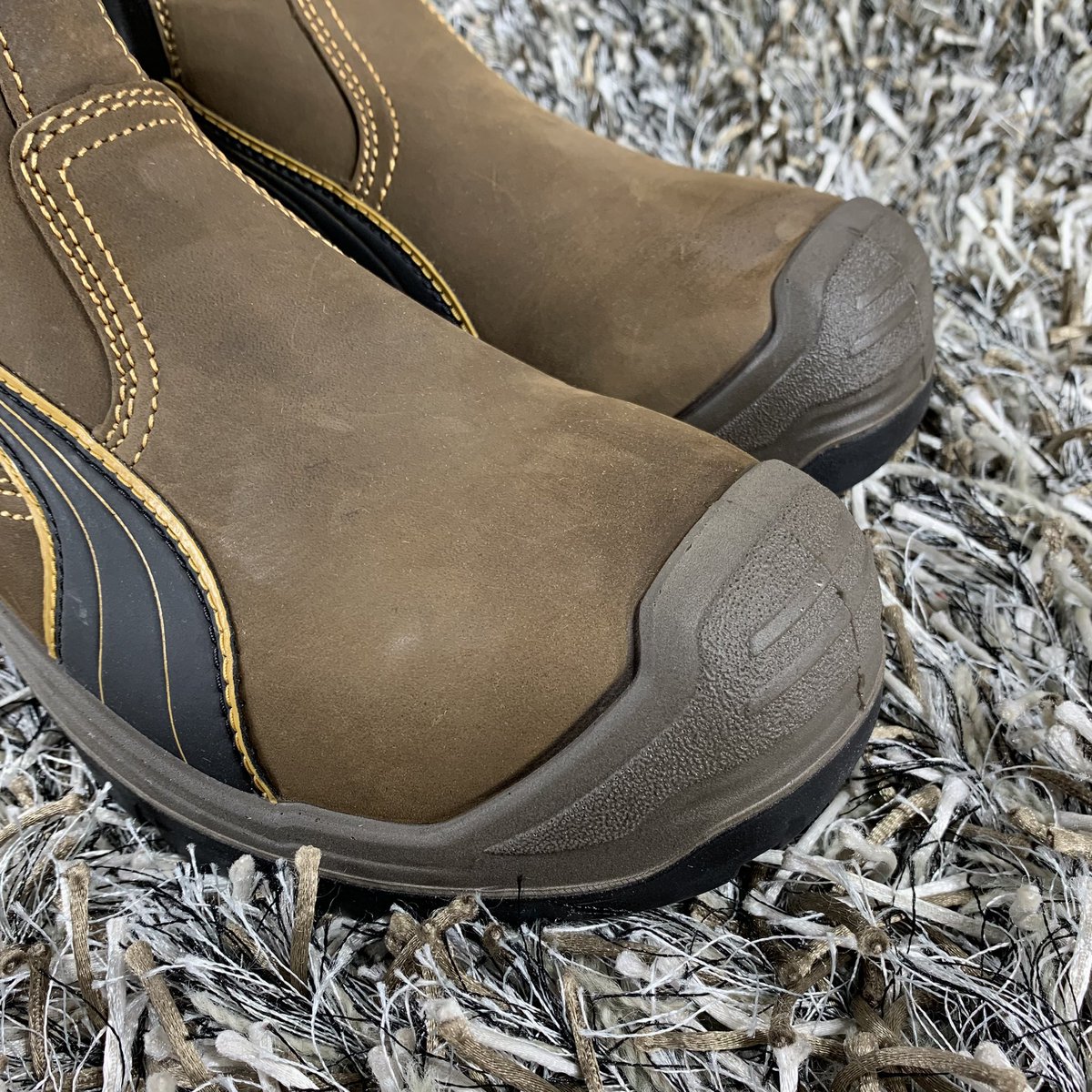 looktrendy's tweet photo. #Puma #Safety https://t.co/2o1gVY5M0I