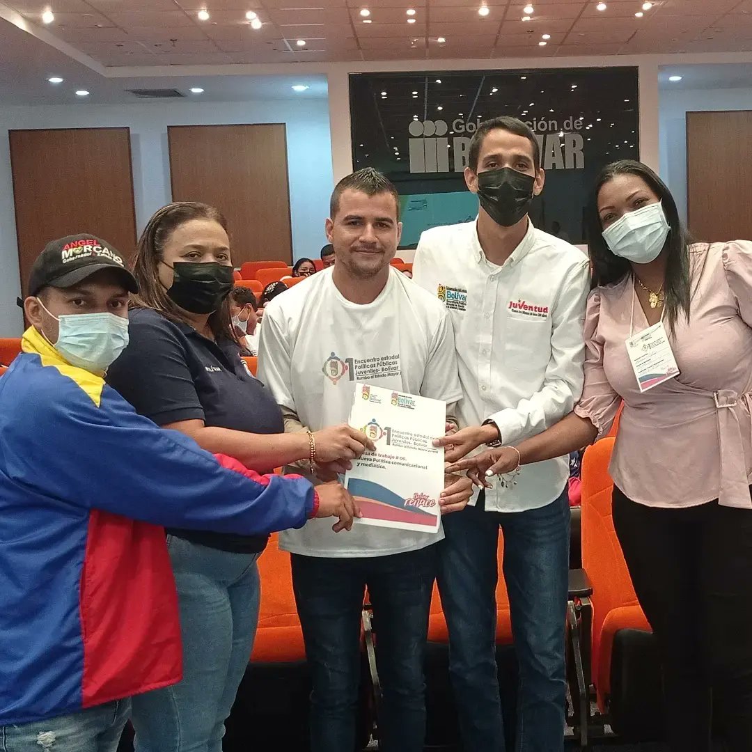 JuventudPsuvBol's tweet photo. #25Mar || Desde los espacios de Mundo de Sonrisas, Ciudad Bolívar, fue instalado el 1er Encuentro estadal de Políticas Públicas Juveniles - Bolívar.
  @NicolasMaduro
@amarcanopsuv
@SecretariaPoli2
@JuventudPsuvBol 
@DirJuventdGEB https://t.co/FTolr7RVxe