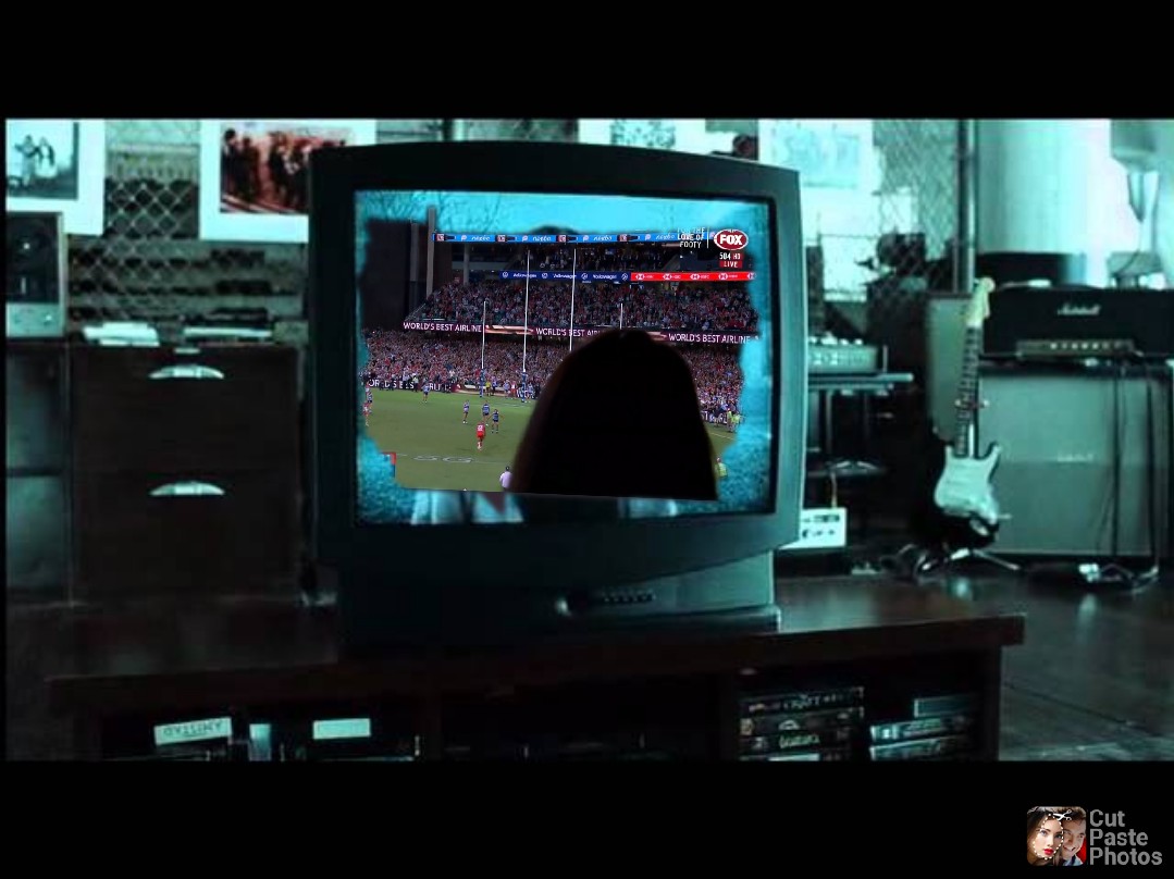 BladinP's tweet photo. Honestly one of the more exhilarating footy watching experiences I have had! Glad I got that mysterious phonecall about a week ago whispering softly that I had to see it. #Buddy1000 https://t.co/F1w0iaiCXF