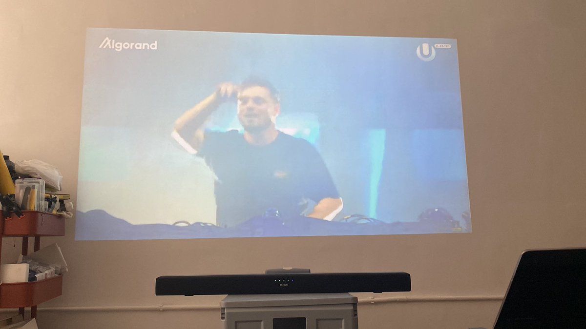 siuyulo2's tweet photo. My man🔥🔥🔥
#umftv #UMF2022 
@ultra @MartinGarrix https://t.co/aUEyzjTh0n
