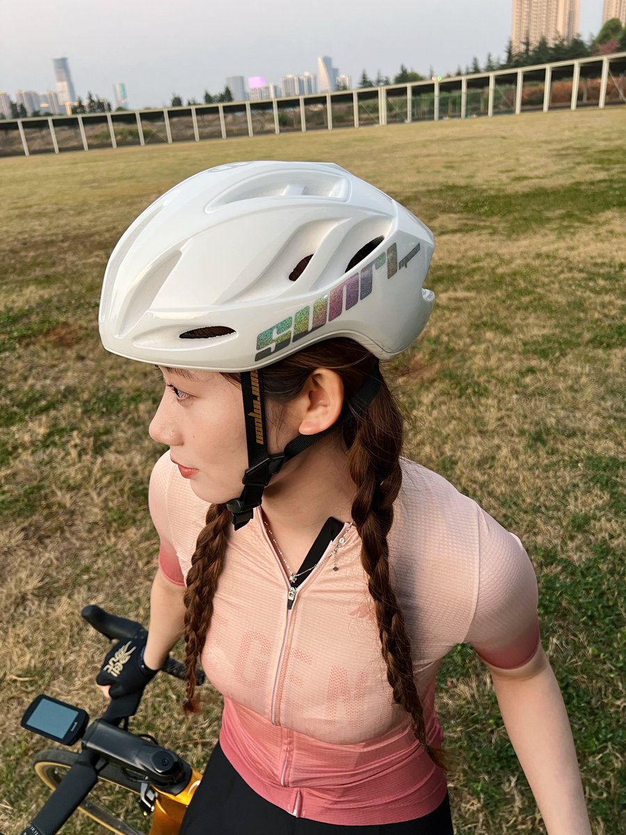 sunrimooncycle's tweet photo. Today is Michael Snow Charm Oblique.
#sunrimoon
#sunrimooncycling
#Saturday https://t.co/IeUlmW5f6x