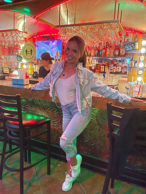 Cold nights and lots of laughter https://t.co/AAGM3uZJwG<a href="/tag/linkinbio"class="tags"><span>#linkinbio</span></a>