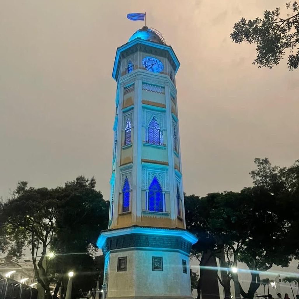 alcaldiagye's tweet photo. Conmemoramos el Día Internacional del Niño por Nacer iluminando nuestros principales edificios y monumentos. https://t.co/aVLRHARjXk