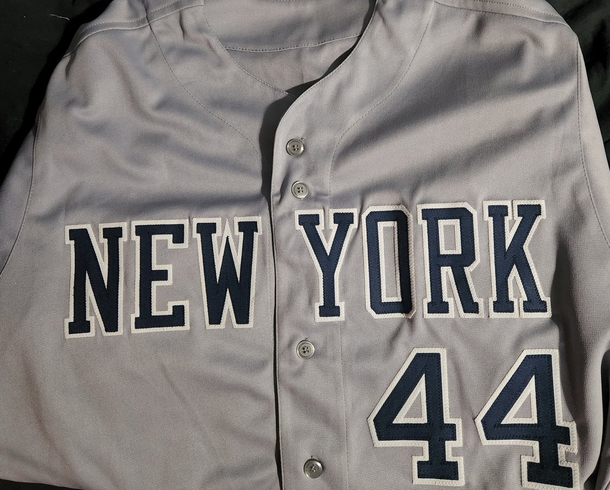 IamDefness45's tweet image. Let do a fun giveaway, it's really easy to enter:

Follow &amp;amp; RT this tweet.

Winner drawn live on April 2nd. Winner gets this Reggie Jackson Yankees autographed JSA jersey. #KeepItReal much ❤️