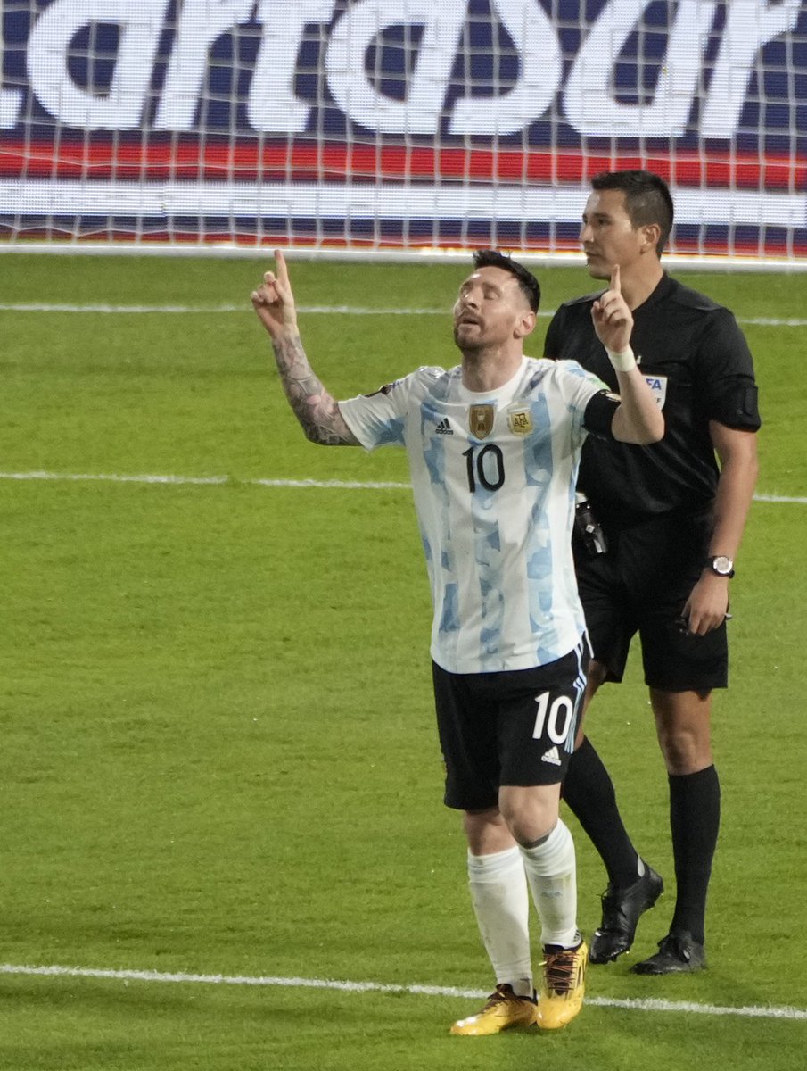BocaJrsOficial's tweet photo. MESSIRVE ⚽️🇦🇷🙌 https://t.co/yUwJPLCO5r