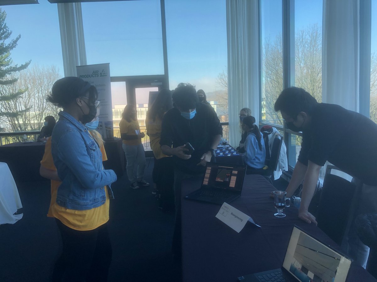BiofluidLab's tweet photo. Participated Lehigh Spring CHOICES event.
It was fun to demonstrate biomedical AI to middle school girls😀 https://t.co/iYiAQBsOA2