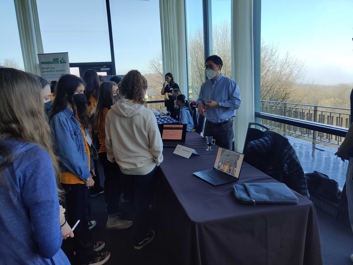BiofluidLab's tweet photo. Participated Lehigh Spring CHOICES event.
It was fun to demonstrate biomedical AI to middle school girls😀 https://t.co/iYiAQBsOA2
