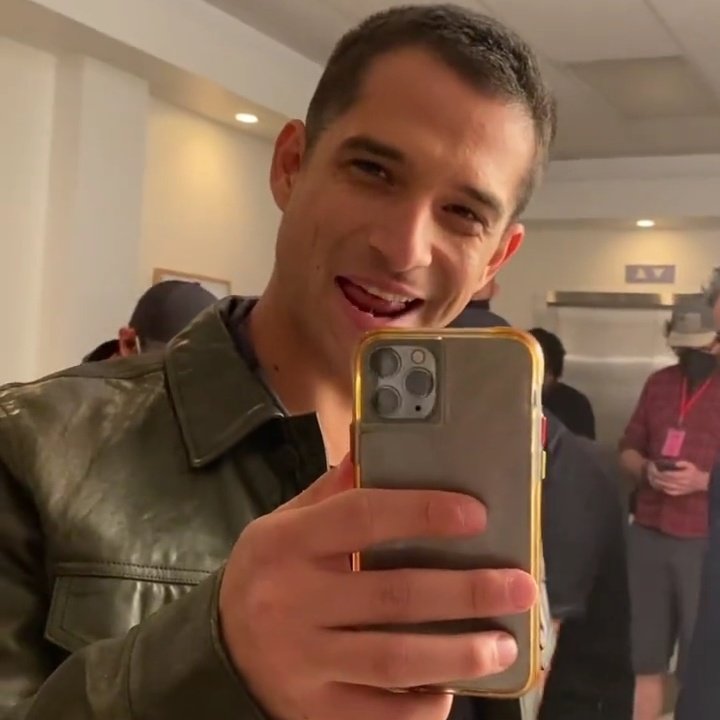 thinkertposey's tweet photo. he is so happy 😭 https://t.co/fRNZUbnctb