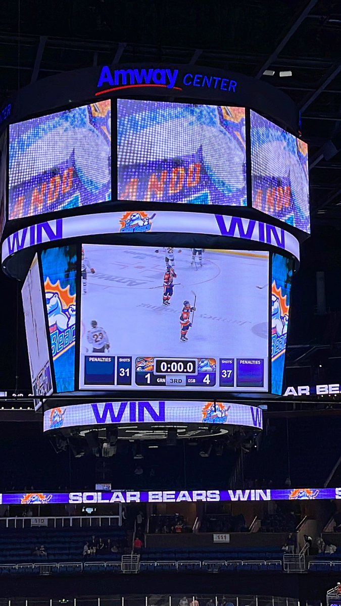 SimplySGTeaches's tweet photo. Orlando Solar Bears #TeacherAppreciationNight was a blast! 🥰 https://t.co/cQRDq8toyN