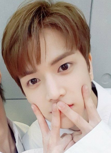 bread__0808's tweet photo. 4년 전 영훈이 완전 말랑한 우유찐빵 같애...🤍 https://t.co/K4dwys8dZU