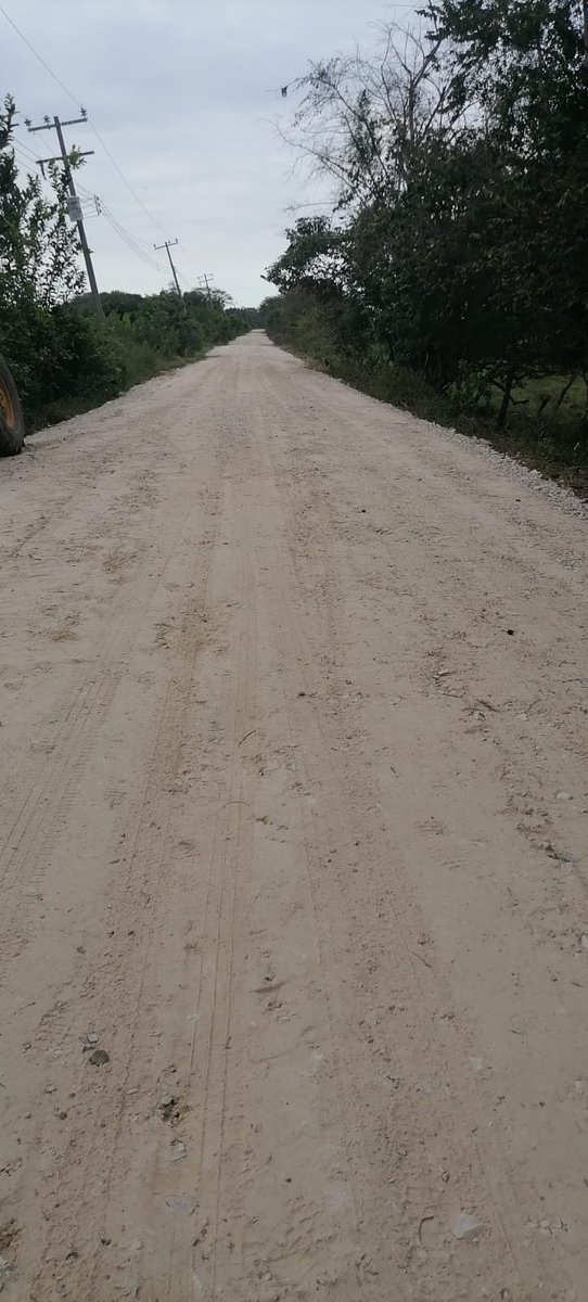 NachoRios1's tweet photo. #NoTotol! En Jonuta, @ericrgarridoa hace camino al andar. Los caminos en Jonuta, están en marcha. Así, con estas obras carreteras se hace justicia al bajo Amatitan. Bien por @JonutaAyunt https://t.co/Ug9cB6b7QP