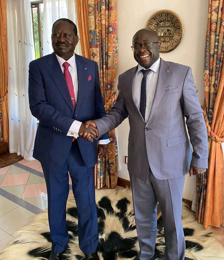 DICKASEKA2's tweet photo. This time round lazima tuunde serikali. Statehouse tutatamba kutamba. Aseka Miradi leading the way
#AzimioLaKhwisero https://t.co/UgU4U8JSng