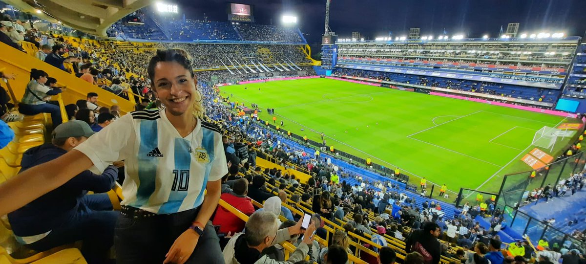 IRIS BRITOS̴ tweet media