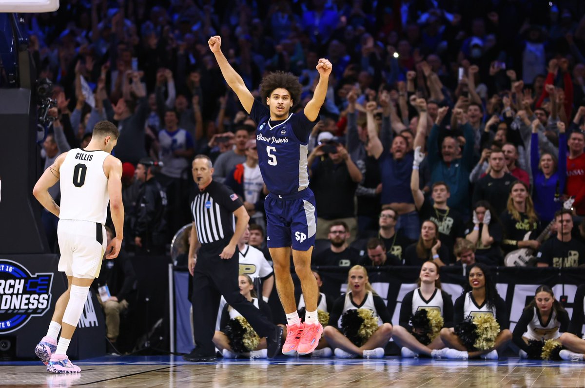 PeacocksMBB's tweet photo. Pure. Jubilation.

#StrutUp🦚 https://t.co/xUXYUgBUV6