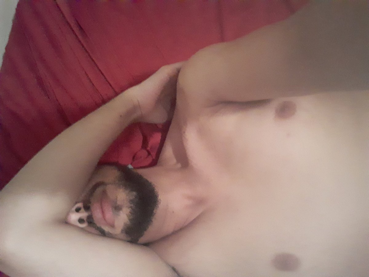 404_dlnerd's tweet photo. Some of me what u think 😝 https://t.co/tcTBoLxDH8