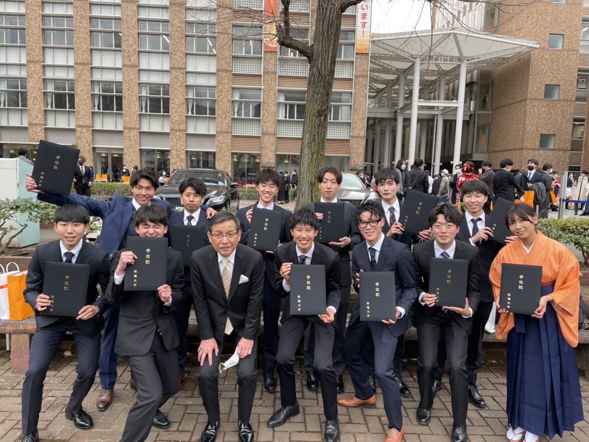 aoshi1015's tweet photo. 2022.03.23🎓🌸 
拓殖大学卒業しました！

マネージャーと選手両方経験したけどあの時辞めなくてよかったって思える程充実した4年間でした！

拓大にきて本当によかった！
ありがとうございました‼️

#卒業 #拓殖大学 #拓大 https://t.co/LtRLKsmBCi