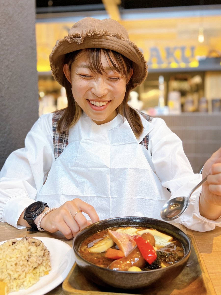 おはよ 突然ですが、B型左利きです🫶