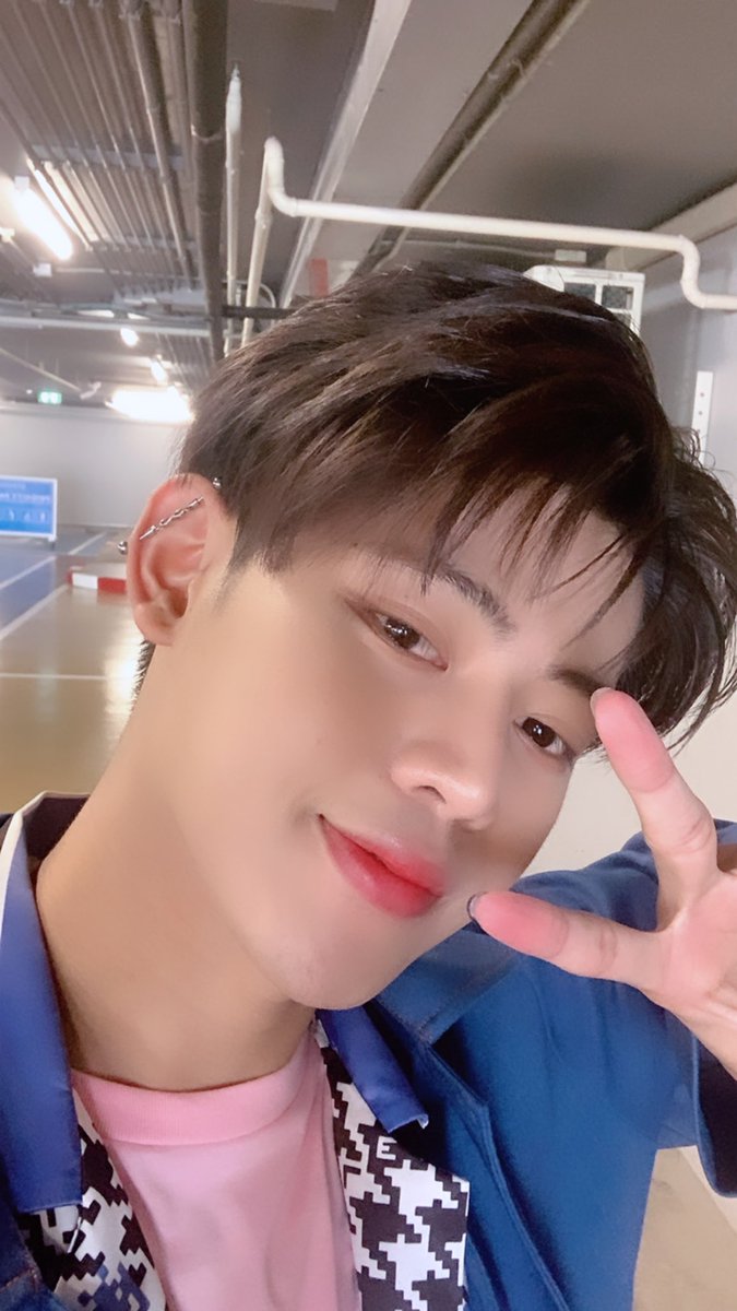 geler_k's tweet photo. 💙🖤 มาา https://t.co/YuiKXgnopG