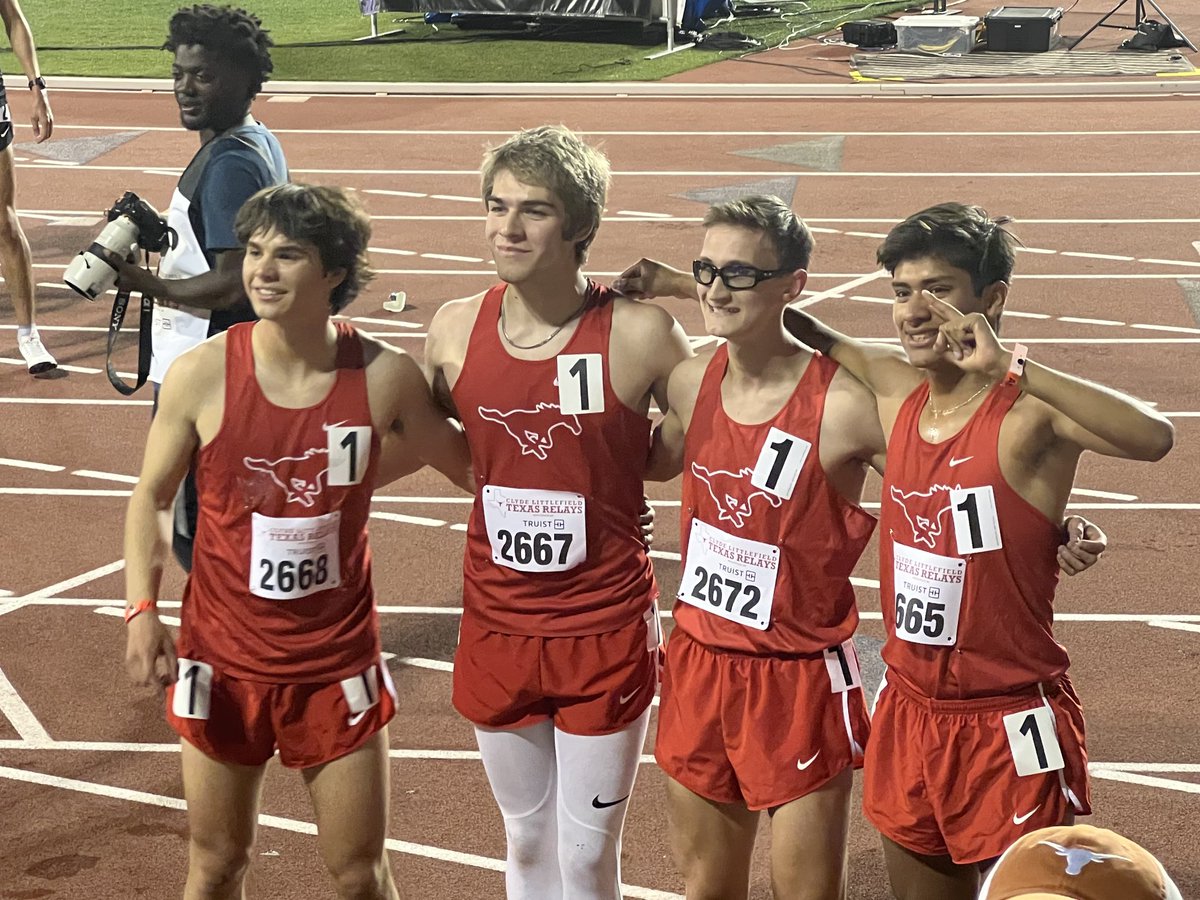 ⁦<a href="/GCISD/">Grapevine-Colleyville ISD</a>⁩ ⁦<a href="/Grapevine_HS/">Grapevine High School</a>⁩ ⁦<a href="/GrapevineXC/">Grapevine High School Cross Country</a>⁩ ⁦<a href="/GrapevineTrack/">Grapevine Track</a>⁩ 
GHS WIIIIINNNNSSS the Texas Relays mens medley with the #1 time EVER!  10:15!!!  ⁦<a href="/leathers_trey/">Trey Leathers</a>⁩ congrats boys.