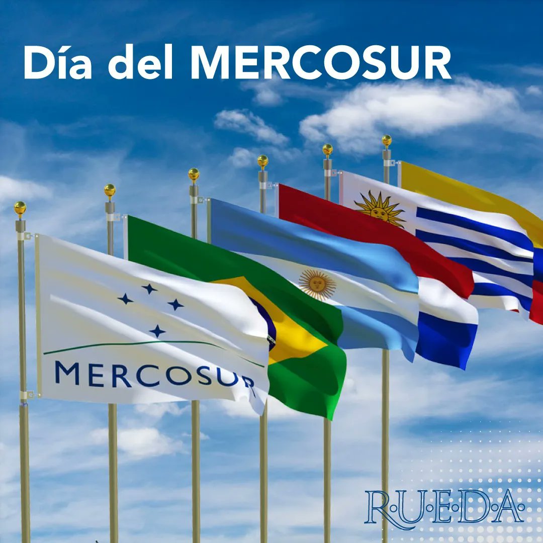 revistarueda's tweet photo. #Efemérides 📆 Cada 26 de marzo se conmemora el nacimiento del Mercado Común de Sur 🌎, en atención a la firma del Tratado de Asunción 🇵🇾 en 1991 por los Estados de Argentina, Brasil, Paraguay y Uruguay. https://t.co/OUHLpW4LcP