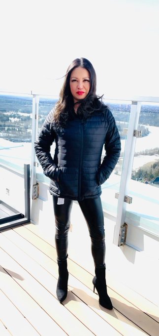 💖 Like 👍 and comment 💖 Love You All🍌new model looking to starta new career. VOTE FOR ME!!!! Please subscribe<a href="/tag/newprofilepic"class="tags"><span>#newprofilepic</span></a>