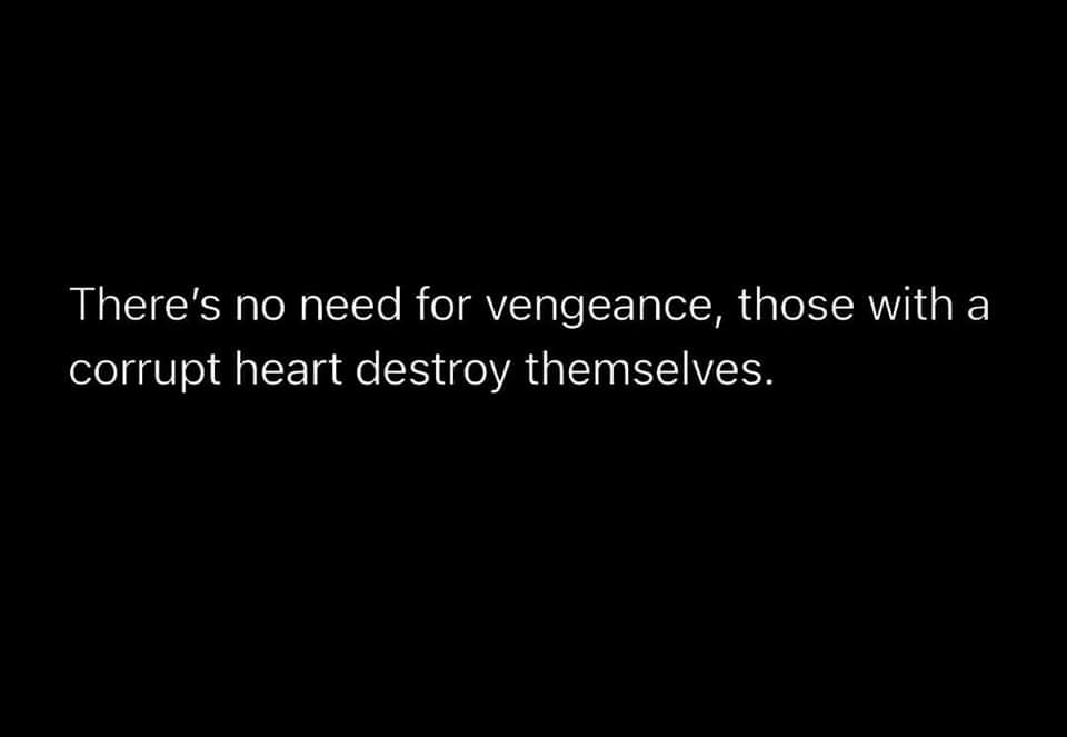 Kelly_Siegel10's tweet photo. #BitchesBeGone https://t.co/bemv4lzMs5