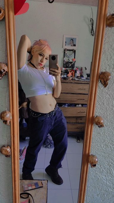 Y te me vas, con nuestra historia entre tus dedos. https://t.co/T4JD4cPLGl<a href="/tag/sorteo"class="tags"><span>#sorteo</span></a>