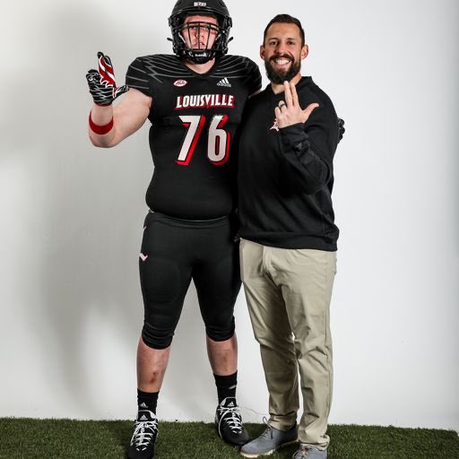 Jak Lindsey (@jaklindsey24) on Twitter photo Had a great visit today at Louisville! @UofLFootball <a href="/CoachCardwell_/">πͺππππ π΅ππ πͺπππ
ππππ</a> <a href="/CoachSethPrice/">Seth Price</a> @CoachSattUofL <a href="/pete_nochta13/">Pete Nochta</a> <a href="/SrHighFootball/">Owensboro Football</a> Had a great visit today at Louisville! @UofLFootball <a href="/CoachCardwell_/">πͺππππ π΅ππ πͺπππ
ππππ</a> <a href="/CoachSethPrice/">Seth Price</a> @CoachSattUofL <a href="/pete_nochta13/">Pete Nochta</a> <a href="/SrHighFootball/">Owensboro Football</a>