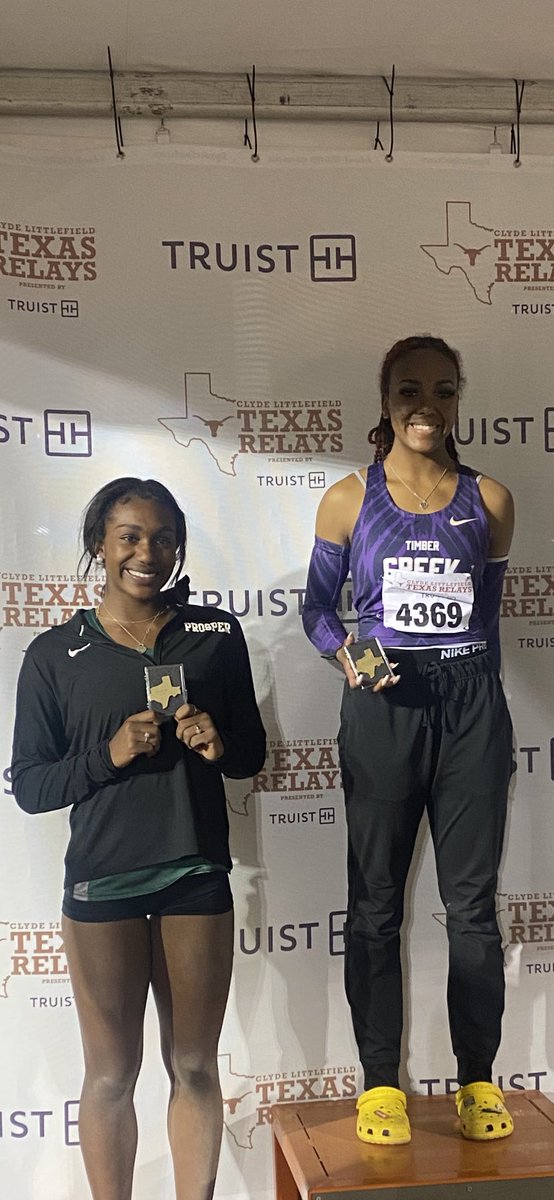 Got 3rd at texas relays with 19ft