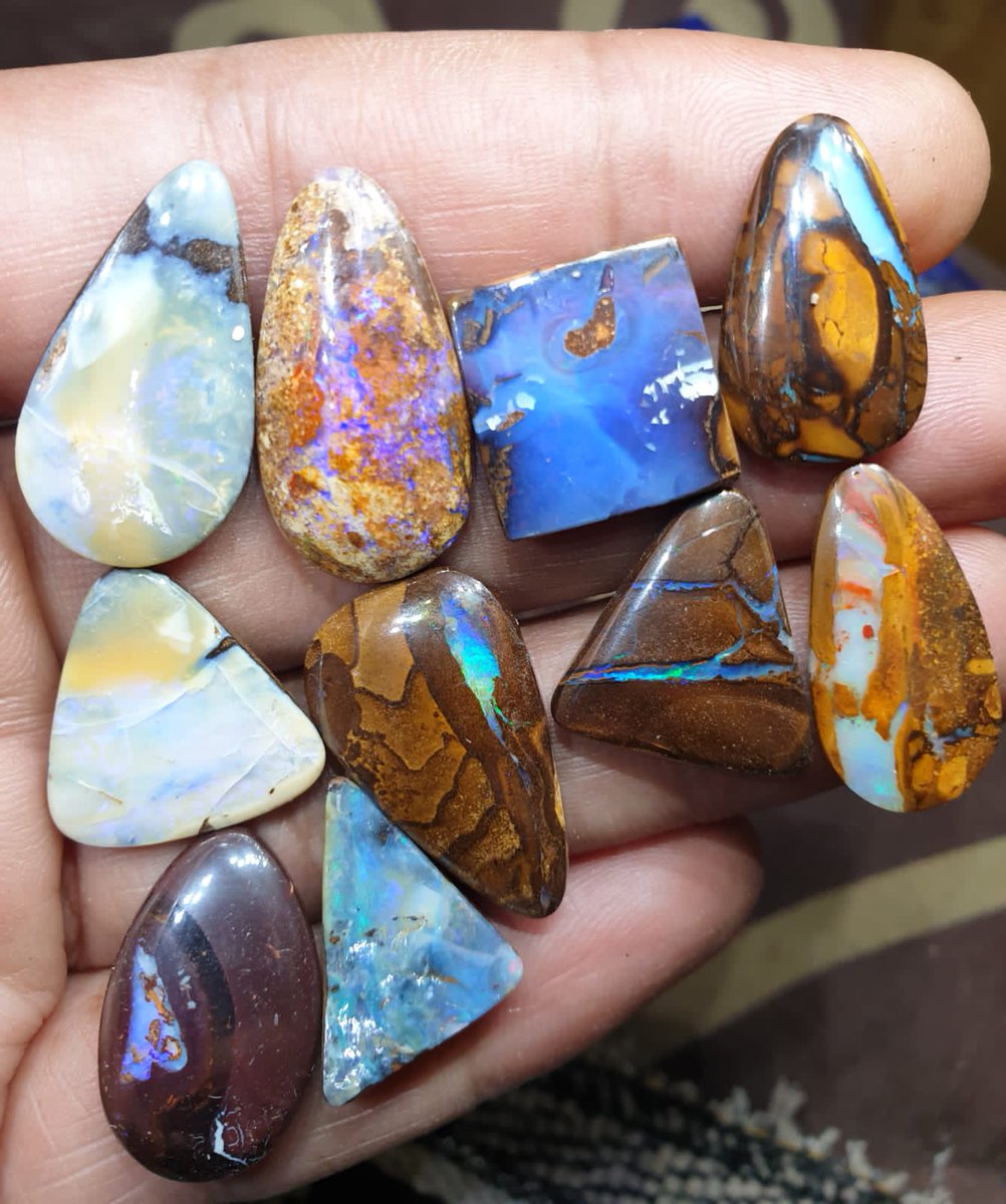 DzoelStone's tweet photo. Boulder opal , is anyone interested in buying it? I sell to various countries, payment via Paypal https://t.co/L32I1QpkhQ